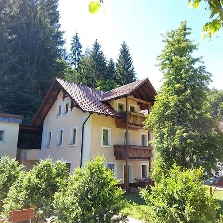 Gasthof Restaurant Jamas Hotel Pottenstein Esterno foto